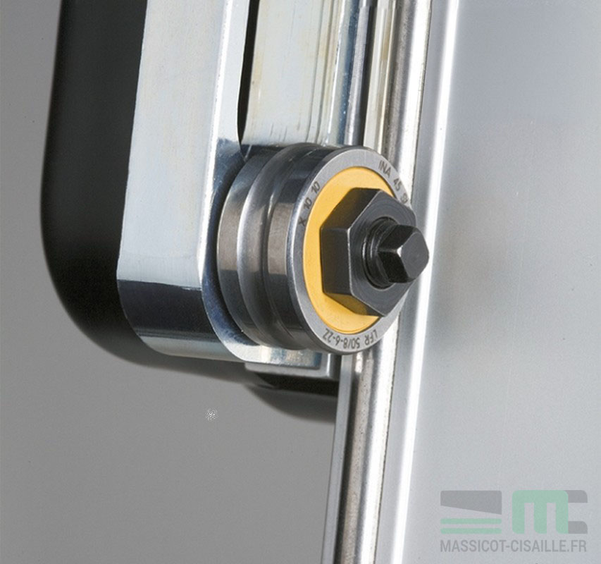 Coupeuse de support <b>STEELTRAK</b> 165